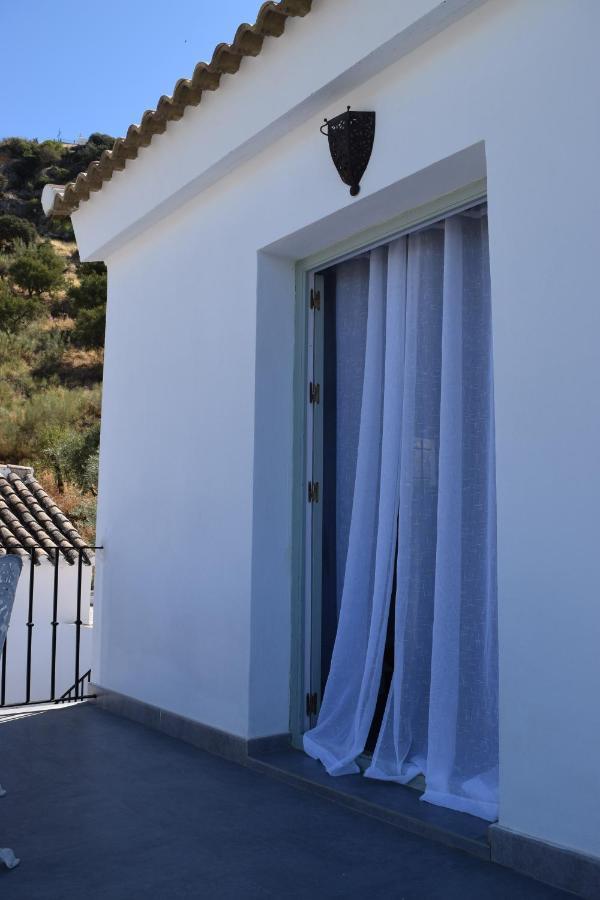 La Pluma Hotel Iznájar Exterior foto